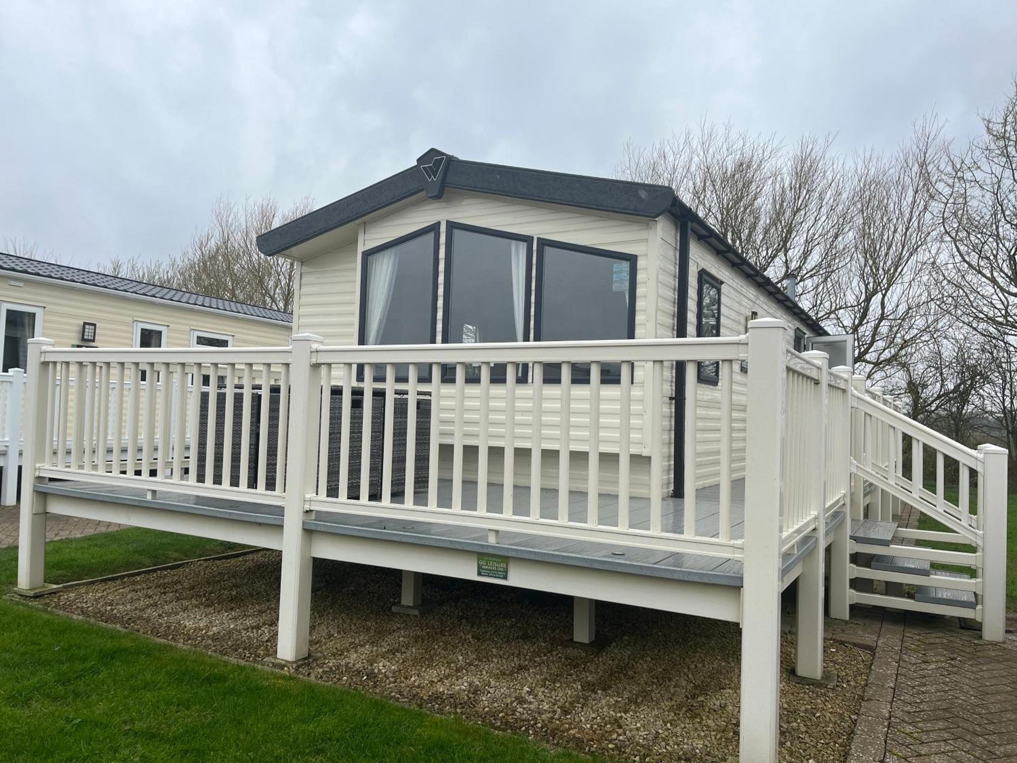 Premium Location - Sleeps 6 - Caravan On The Lakes
