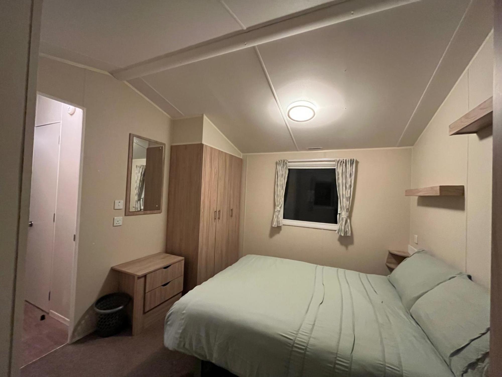 Chalet Premium Location - Sleeps 6 - Caravan On The Lakes Mablethorpe
