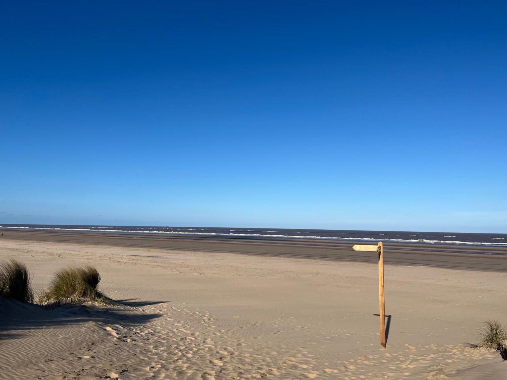 Premium Location - Sleeps 6 - Caravan On The Lakes Chalet *