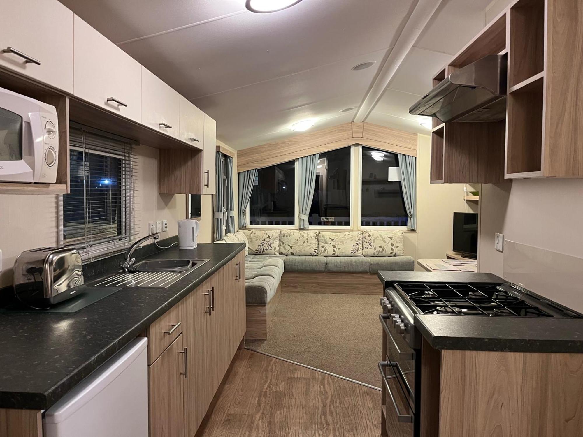 Chalet Premium Location - Sleeps 6 - Caravan On The Lakes Mablethorpe